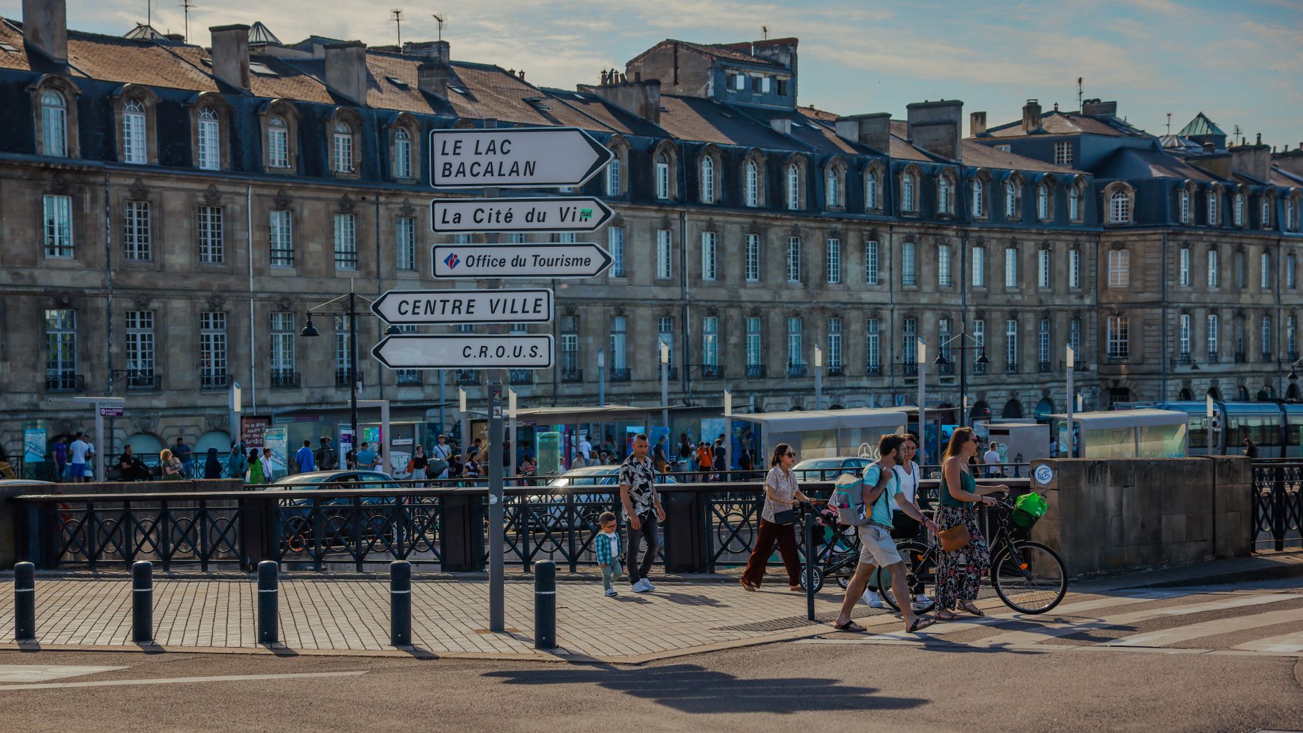 Améliorer la traçabilité et l'efficacité grâce à la caméra SensingCam SEC200