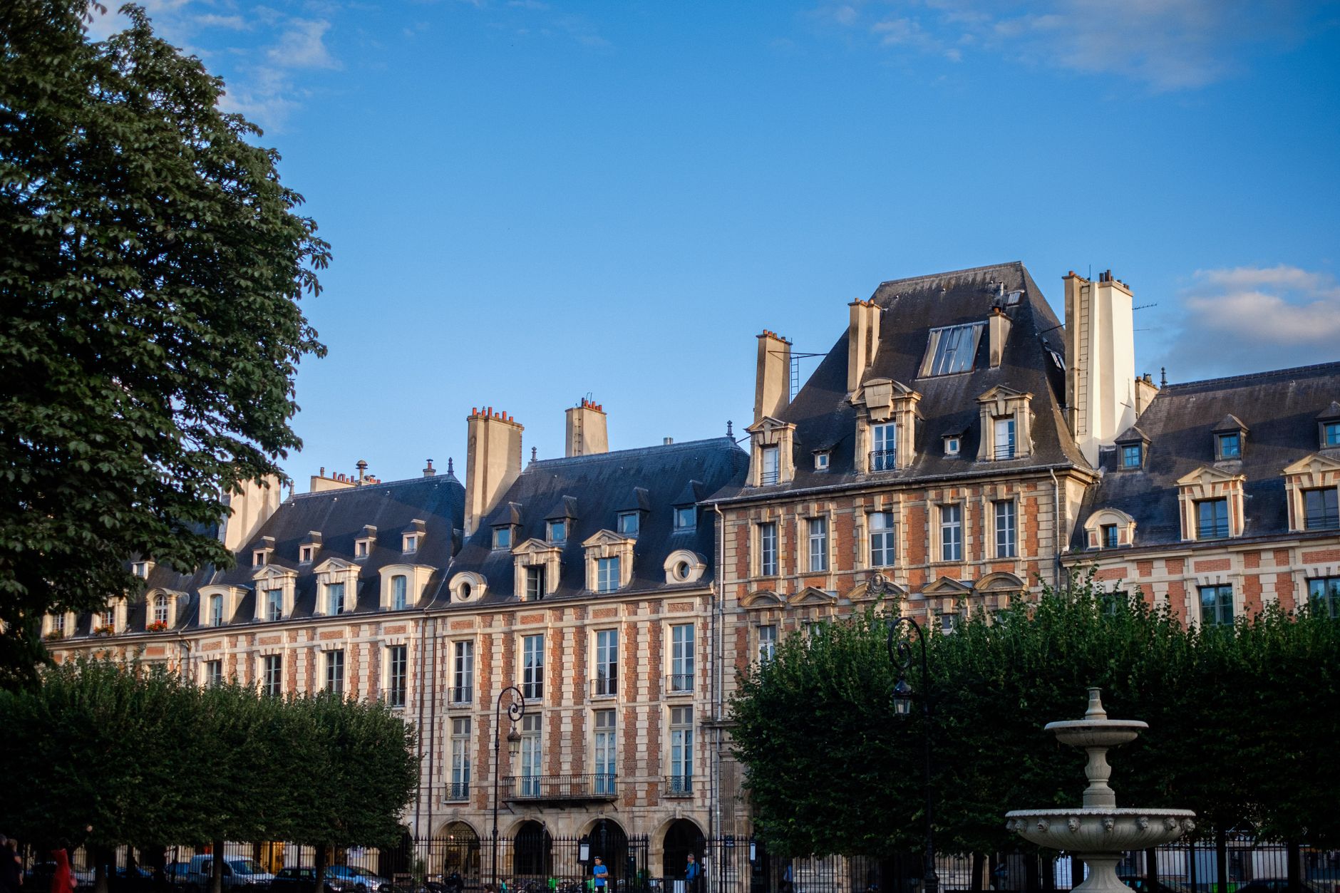 Installateur de pompes à Tours : services et démarches